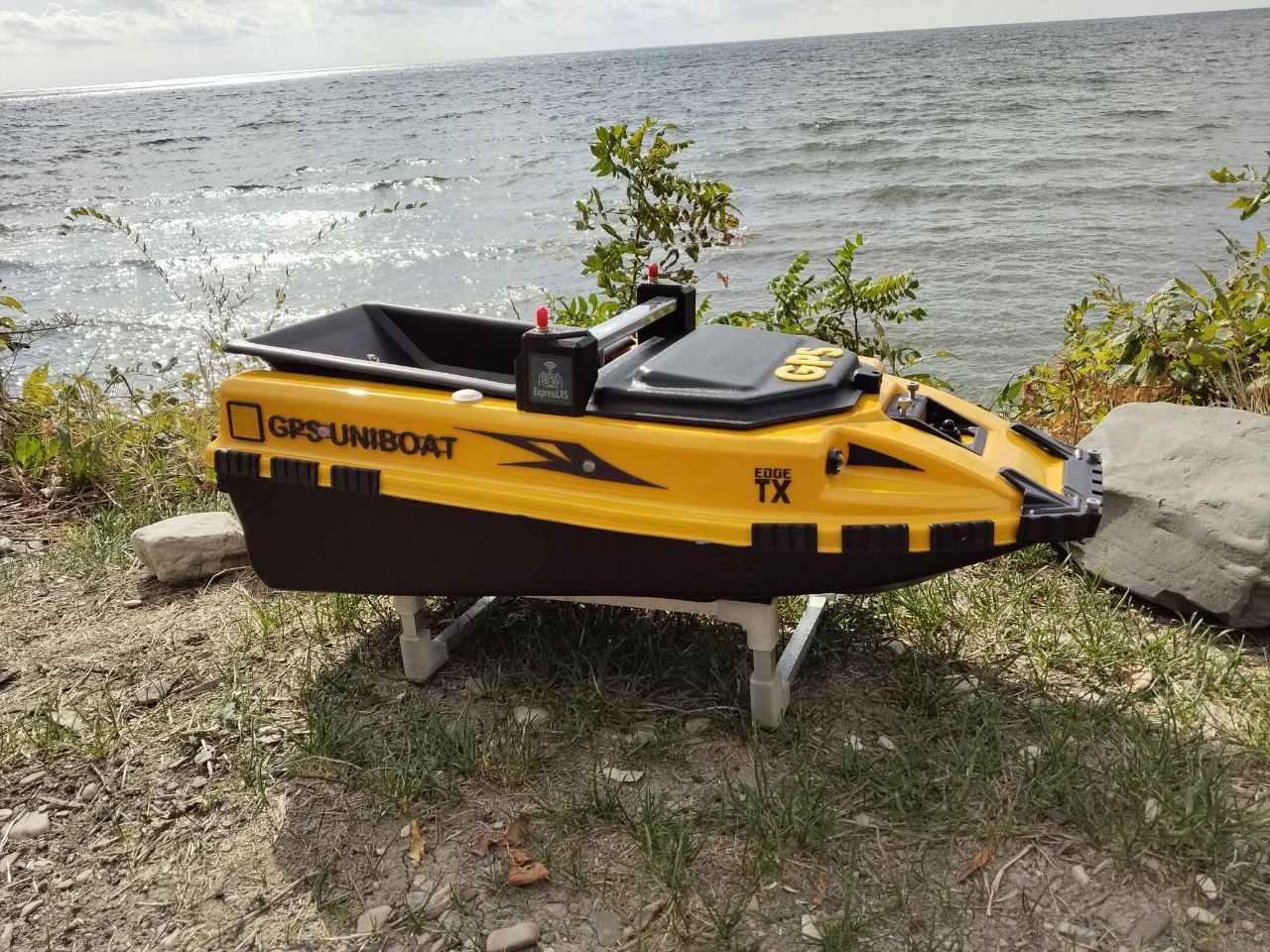 Прикормочный сканирующий кораблик UNIBOAT с автопилотом (ABS) — изображение 47