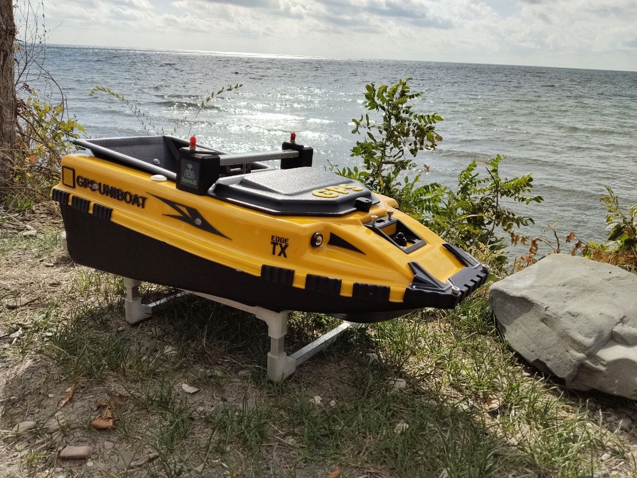Прикормочный сканирующий кораблик UNIBOAT с автопилотом (ABS) — изображение 49